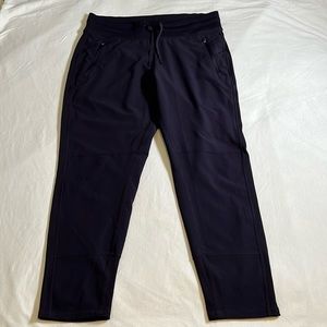 Kirkland Signature Ladies Active Pants Medium Purple Drawstring Waist Pockets